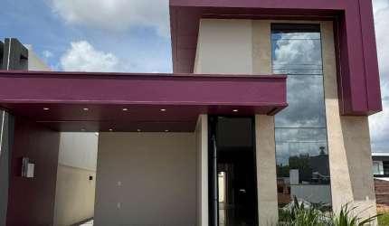 CASA a Venda  No condomínio Porto Marina Residence