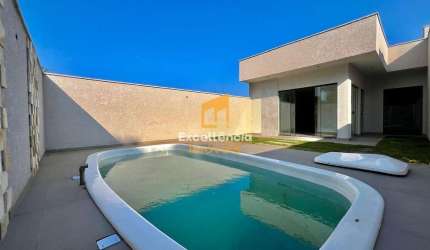 Casa nova 3 dormitórios com piscina