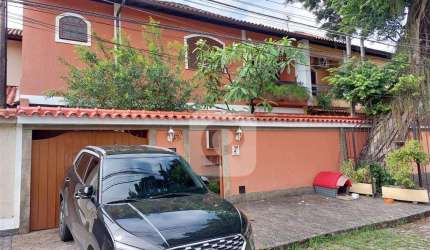 Excelente casa duplex na Freguesia com 198 m² parcialmente mobiliada.  Entrar e morar.