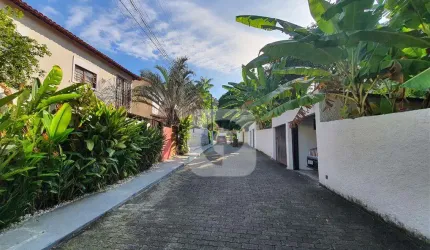 SELECIONE - Casa de Condomínio 4 quartos, sendo 1 suíte