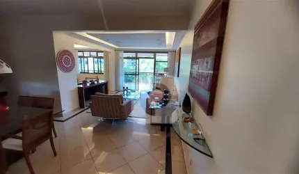 Apartamento, 3 quartos sendo 2 suítes, 2 vagas, 191m². Dependência completa, área de serviço.