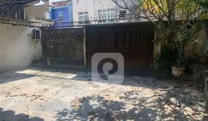 Casa 3 quartos, sendo 1 suíte