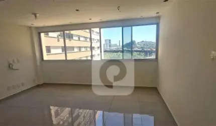 Colado a prefeitura e ao metro Estácio