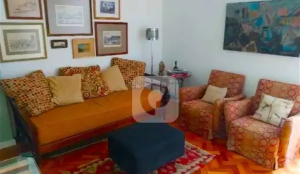 Quarto e sala próximo ao metro Flamengo