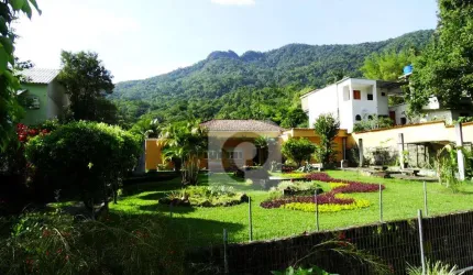 LINDO SÍTIO COLADO AO PARQUE FLORESTAL DA PEDRA BRANCA