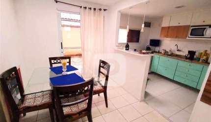 .Patrimóvel vende linda  Casa 3 Quartos no condominio Clube Grand Family .
