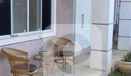 Casa com Piscina em Vargem Pequena