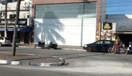 Loja para alugar, 560 m² por R$ 22.000,00/mês - São Cristóvão - Cabo Frio/RJ