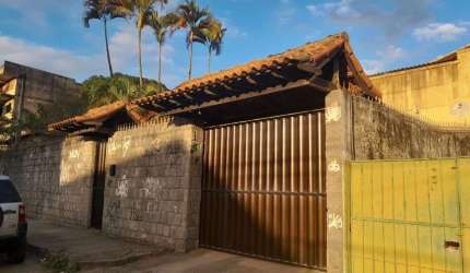 Casa com 4 dormitórios, 200 m² - venda por R$ 1.800.000,00 ou aluguel por R$ 5.000,00/mês - Parque Hotel - Araruama/RJ