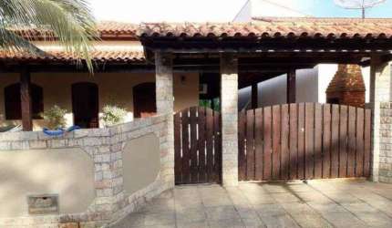 Casa com 3 dormitórios à venda, 220 m² por R$ 430.000,00 - Ponte dos Leites - Araruama/RJ