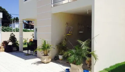 Casa com 3 dormitórios à venda, 130 m² por R$ 450.000 - Parque Hotel - Araruama/RJ