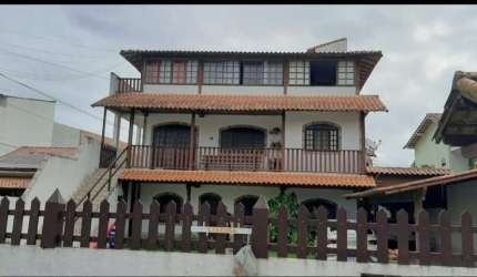 OPORTUNIDADE - CASA TRIPLEX INDEPENDENTE - 12 QUARTOS - A 50 M DA PRAIA DO PERÓ/CABO FRIO.