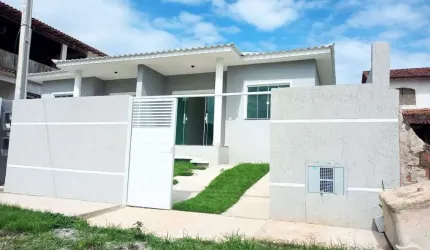Casa com 2 dormitórios à venda, 80 m² por R$ 285.000,00 - Paraty - Araruama/RJ