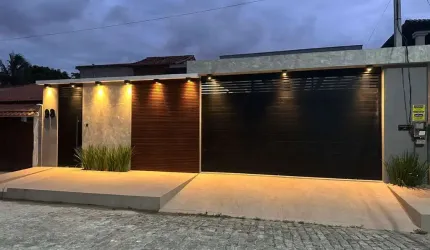 Casa com 4 dormitórios à venda, 200 m² por R$ 1.400.000,00 - Centro - Araruama/RJ