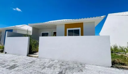 Casa com 2 dormitórios à venda, 65 m² por R$ 250.000,00 - Fazendinha - Araruama/RJ