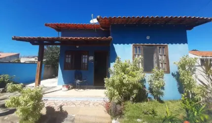Casa com 4 dormitórios à venda, 150 m² por R$ 250.000,00 - Fazendinha - Araruama/RJ