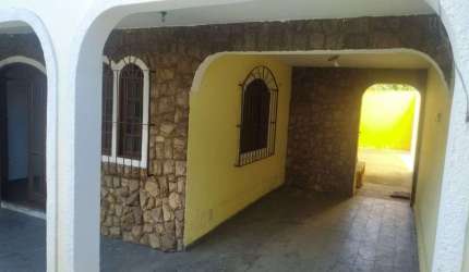 Casa com 3 dormitórios à venda, 200 m² por R$ 410.000,00 - Parque Burle - Cabo Frio/RJ