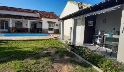 Casa com 3 dormitórios à venda, 150 m² por R$ 300.000,00 - Três Vendas - Araruama/RJ
