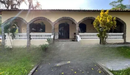 Vendo fazenda de 503 hectares localizada em Rio Bonito