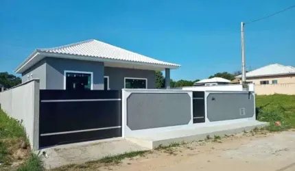Casa com 3 dormitórios à venda, 150 m² por R$ 480.000,00 - Fazendinha - Araruama/RJ