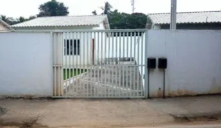 Casa com 2 dormitórios à venda, 70 m² por R$ 298.000,00 - Viaduto - Araruama/RJ