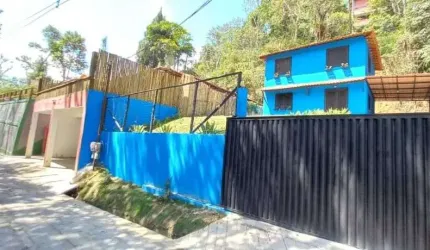 Casa com 2 dormitórios à venda, 100 m² por R$ 520.000 - Cuiabá - Petrópolis/RJ