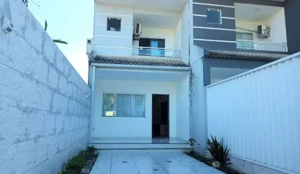 Casa com 2 dormitórios à venda, 140 m² por R$ 500.000,00 - Vila Capri - Araruama/RJ