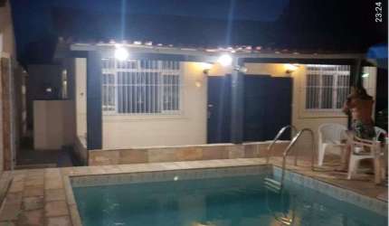 Casa com 3 dormitórios à venda, 150 m² por R$ 400.000,00 - Iguabinha - Araruama/RJ