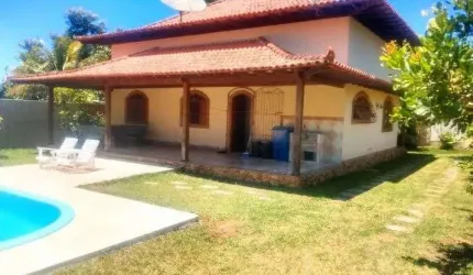 Casa com 3 dormitórios à venda, 100 m² por R$ 300.000,00 - Praia do Barbudo - Araruama/RJ