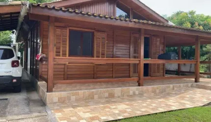 Casa com 2 dormitórios à venda, 180 m² por R$ 650.000,00 - Leigo - Saquarema/RJ