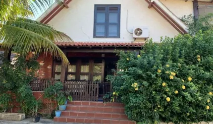 Casa com 4 dormitórios à venda, 180 m² por R$ 550.000 - Iguabinha - Araruama/RJ