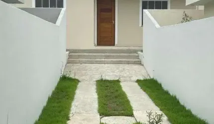 Casa com 2 dormitórios à venda, 71 m² por R$ 350.000 - Coqueiral - Araruama/RJ