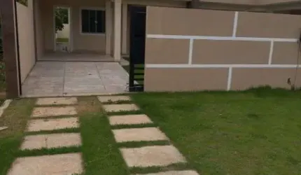 Casa com 2 dormitórios à venda, 91 m² por R$ 330. - Três Vendas - Araruama/RJ