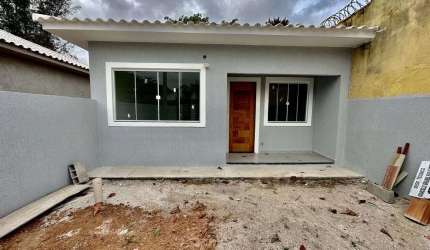 Casa com 2 dormitórios à venda, 70 m² por R$ 290.000,00 - Praia do Barbudo - Araruama/RJ