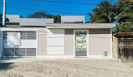 Casa com 3 dormitórios à venda, 130 m² por R$ 550.000,00 - Coqueiral - Araruama/RJ