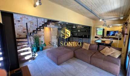 Casa duplex Alto Padrão c/Área Gourmet - Praça Vargem Grande