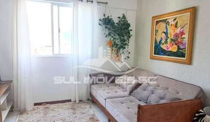 Lindo Apartamento com Suíte no bairro Vila Operária