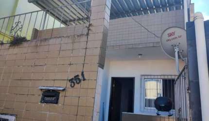 Casa com 2 quartos à venda na Rua Valter Luiz da Silva, Caiçaras, Juiz de Fora por R$ 200.000