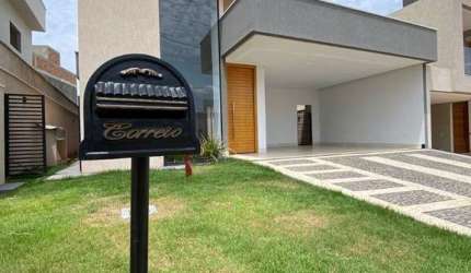 Casa Térrea de 3 Quartos a venda em condomínio fechado - Jardins Bolonha