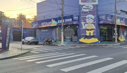 Prédio inteiro à venda em Centro - SP