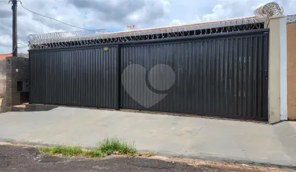 Casa com 4 quartos à venda em Jardim Roberto Selmi Dei - SP