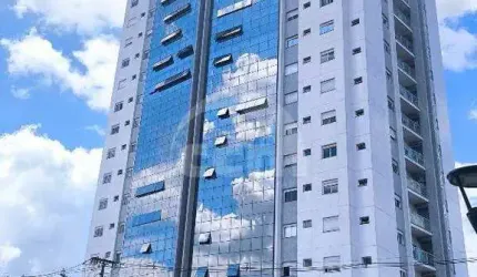 Excelente Cobertura 04 quartos sendo 3 suítes para locação no Centro
