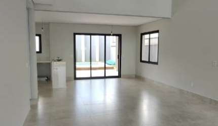 Vendo sobrado novo alto padrão, Condomínio Bella Vitta, permuta.