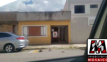 Casa térrea desocupada no Vianelo