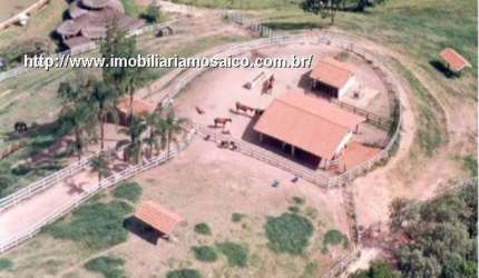 Rancho Dom Quixote, Jundiaí, chácara com total infraestrutura