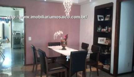 Excelente localização, amplo apartamento, 02 vagas
