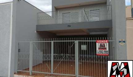 Casa a venda no Vianelo fins residenciais ou comerciais, parte alta, excelente localização, ótimo estado de conservação.