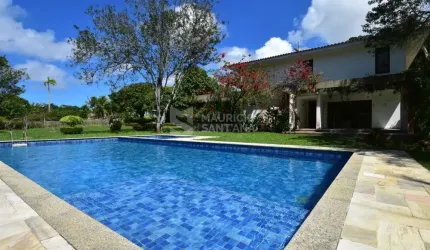 Casa com 4 suítes em condomínio fechado - Lauro de Freitas