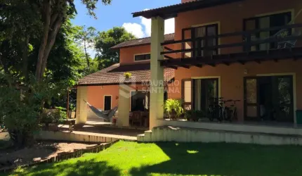 Casa de 4 suítes em Busca Vida