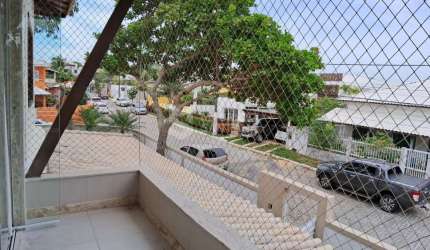 Casa 3/4, sendo 1 suíte em condomínio - Abrantes - Camaçari